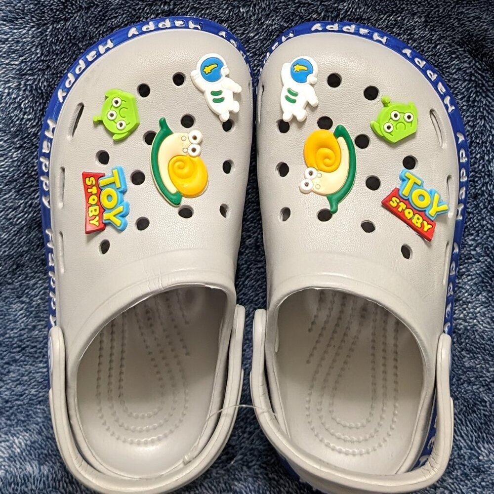 NWT  Cute GREY  Toy Story Clogs, sizes 2 to 12 years available